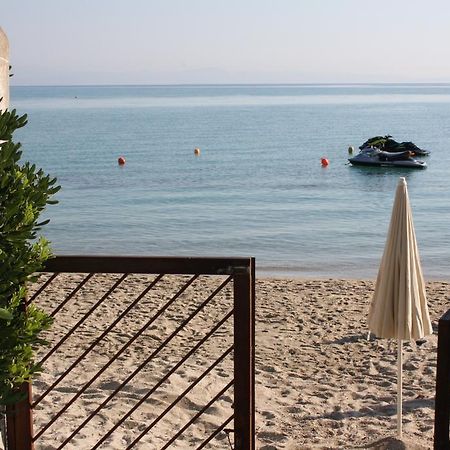 Lefka Apartment Ханиоти Екстериор снимка