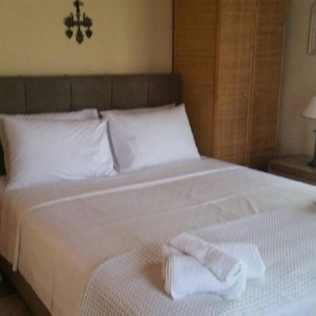 Lefka Apartment Ханиоти Екстериор снимка