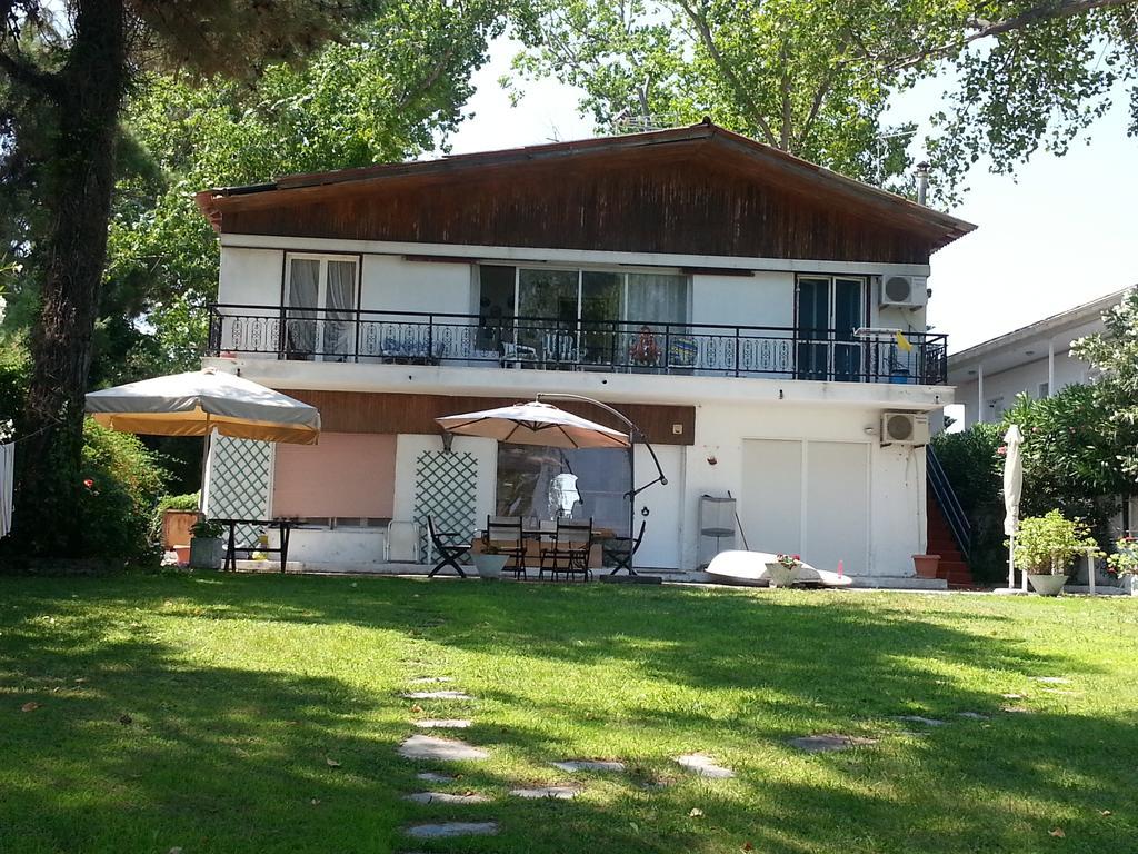 Lefka Apartment Ханиоти Екстериор снимка