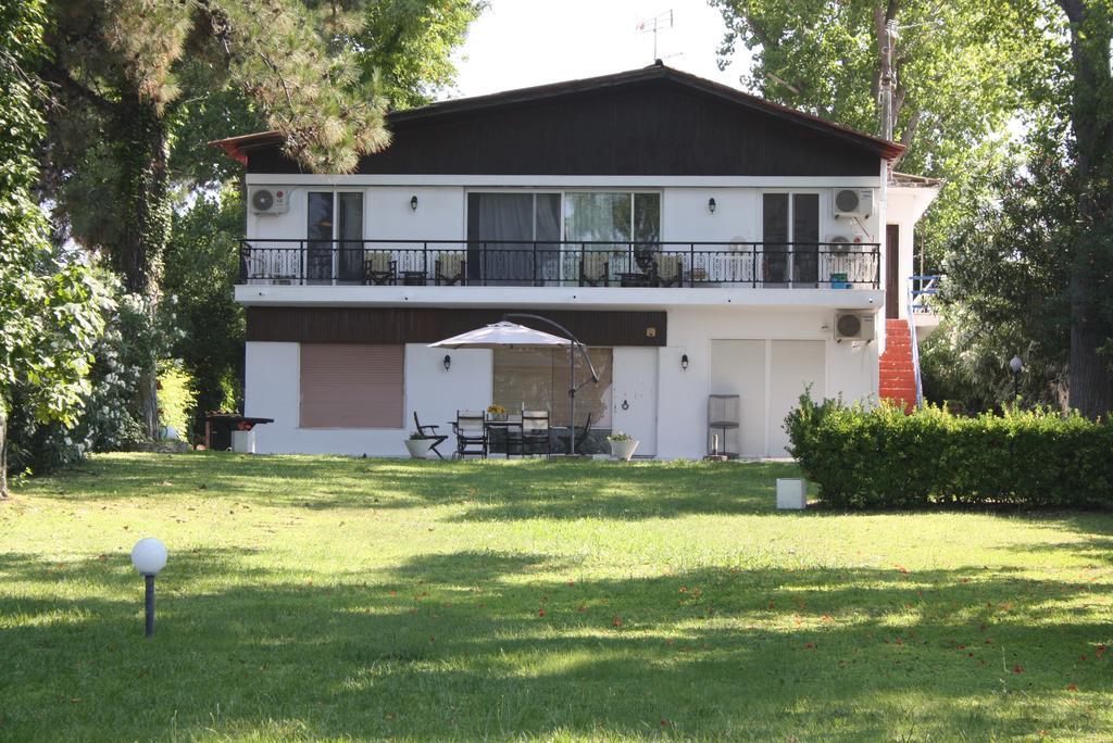 Lefka Apartment Ханиоти Екстериор снимка